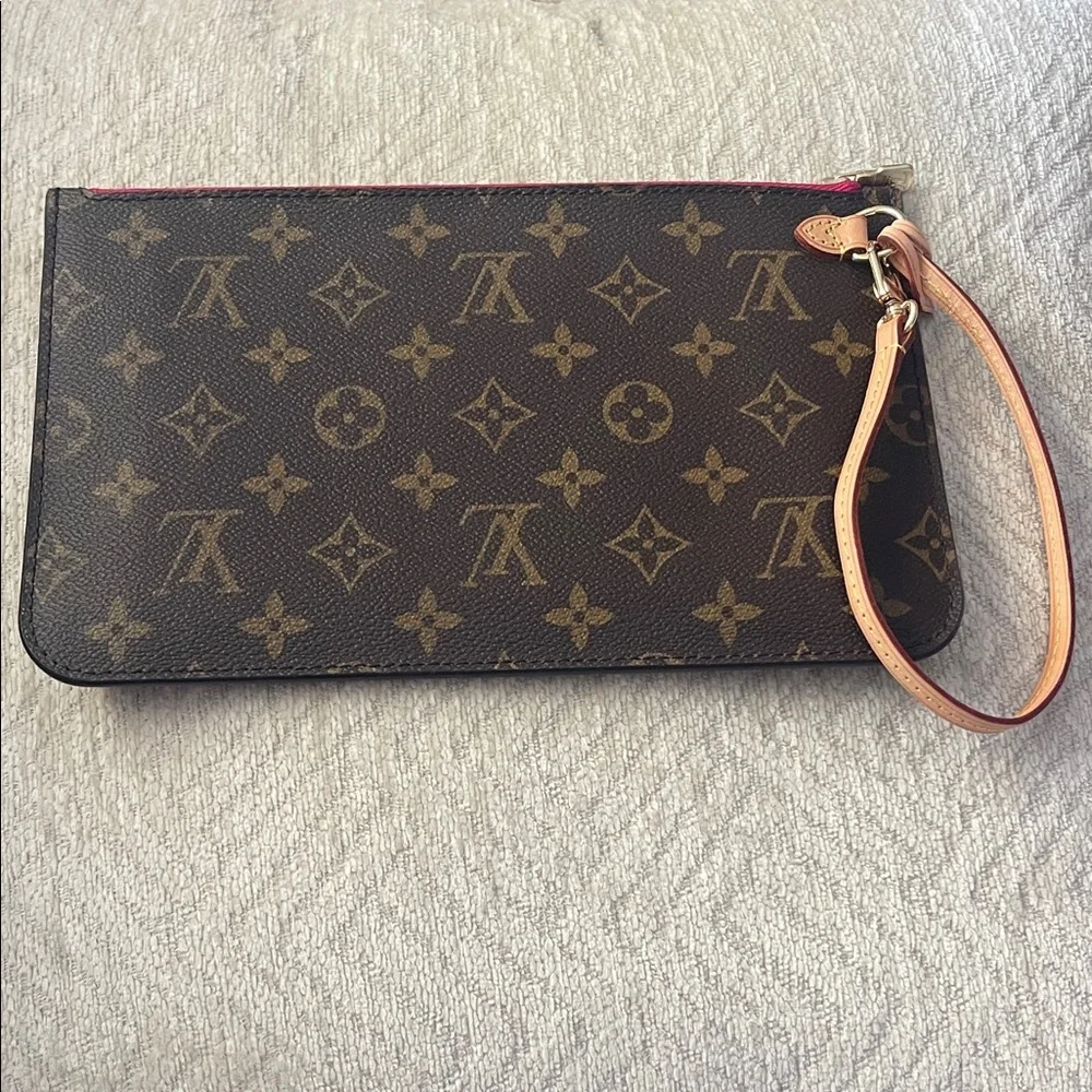 Louis Vuitton Monogram Pochette GM